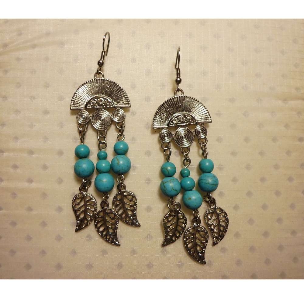 Statement earrings - Picture 2 of 2